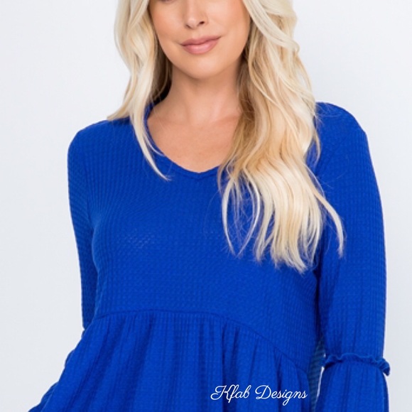 ❤️LAST 2! V Neck Shirring Detail Bell Sleeve Top! - Picture 5 of 6